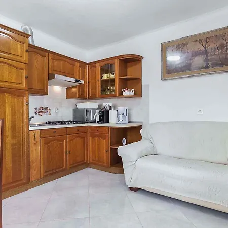 In With One-bedroom 36