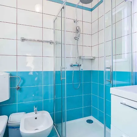 In With One-bedroom 36 *